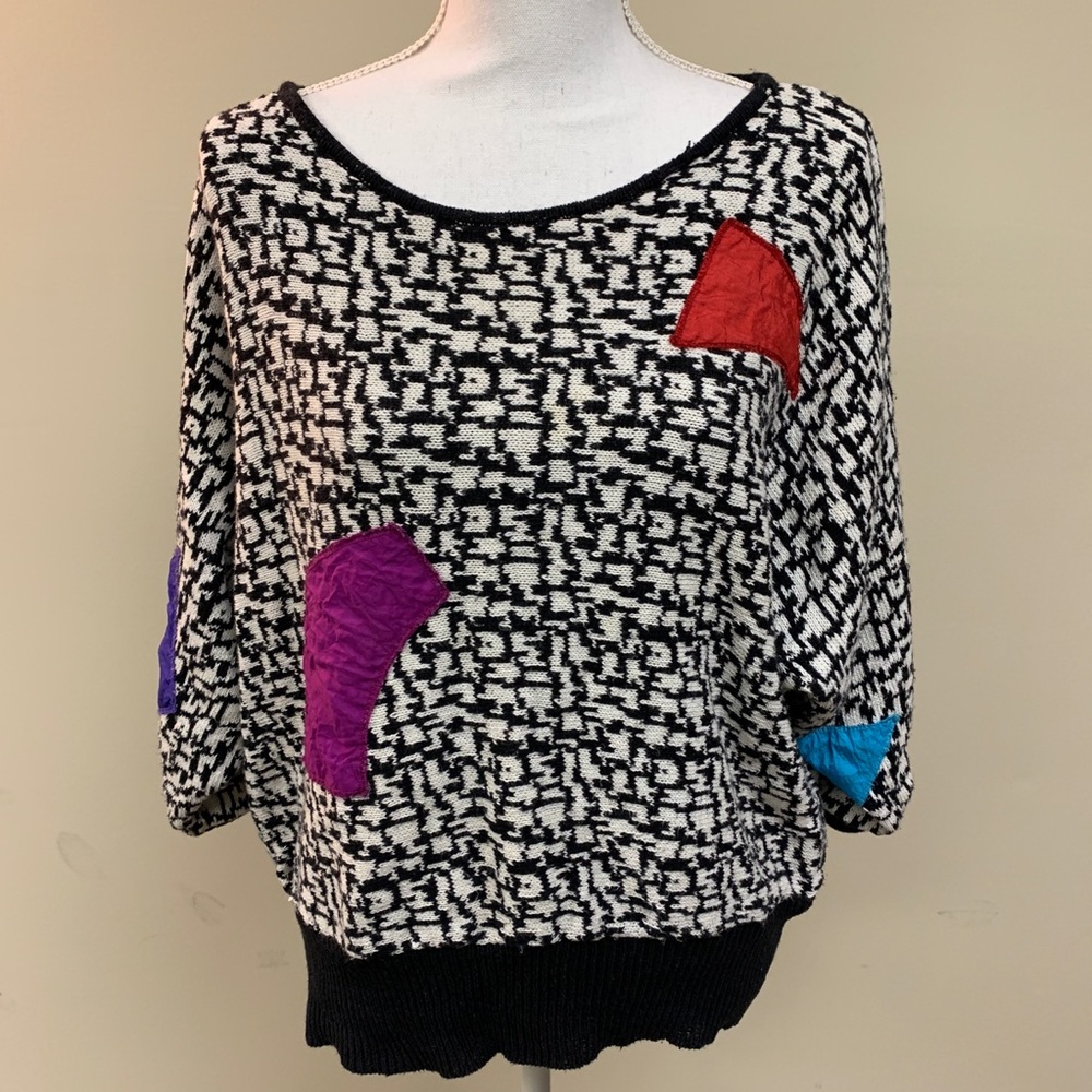 90s‎ Geometric Batwing Sweater Black White